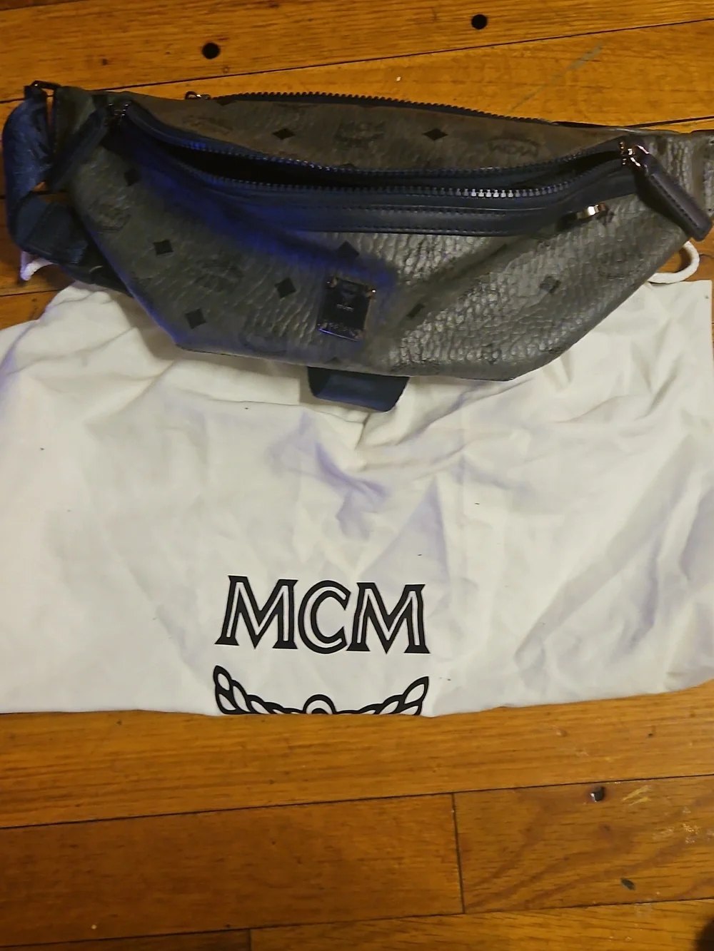 MCM Navy & Dark Grey Logo-Print Leather Belt Bag - Picture 8 of 9